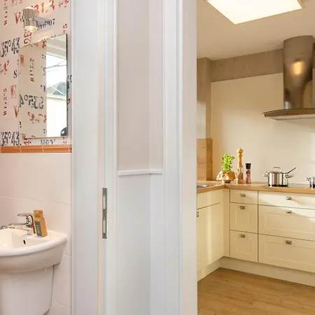 Hues Waasluuper - Lachmoewe